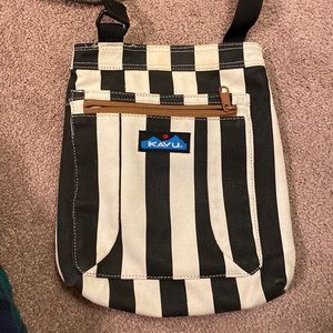 Kavu crossbody